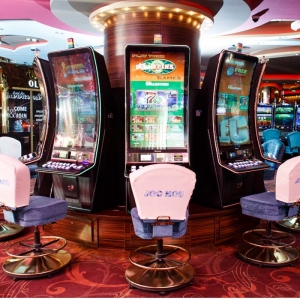 aparate curved gameworld jocuri casino egt 2021