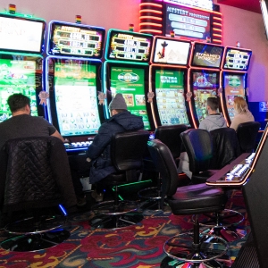 casino egt super premier p42v curved winbet